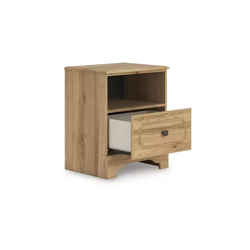1-Drawer Nightstand – Warm Brown Oak, USB-A & USB-C Charging, Open Shelf Storage